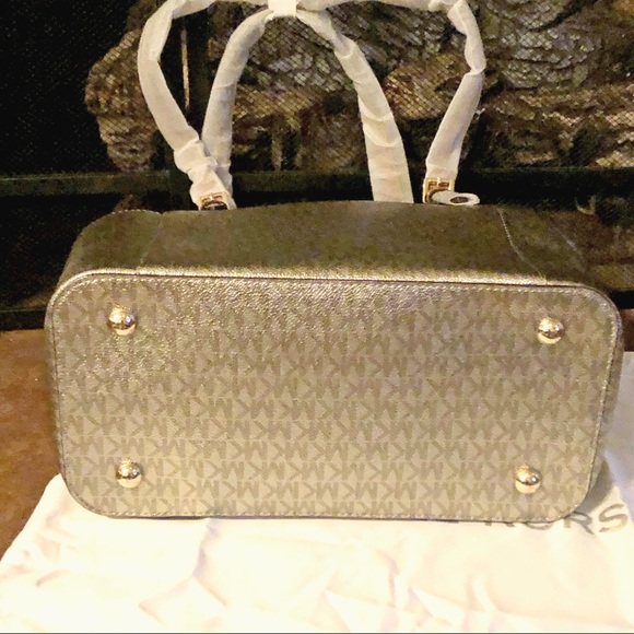 🛑SOLD🛑 - Picture 5 of 7